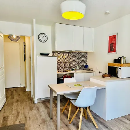 Apartment Pied A Terre Chartrons Notre Dame Bordeaux